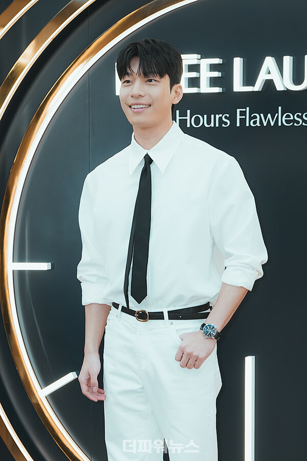 위하준,포토월행사