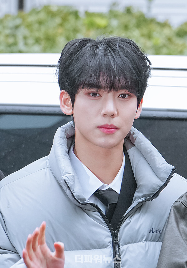 제로베이스원한유진,KBS불후의명곡출근길