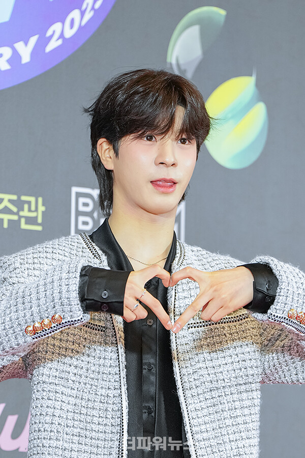 정동원,포토월행사