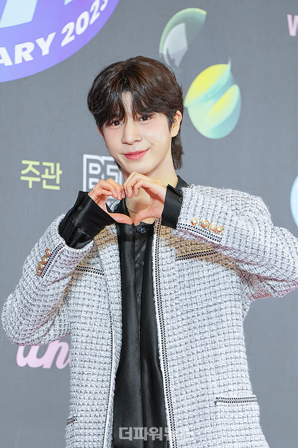 정동원,포토월행사