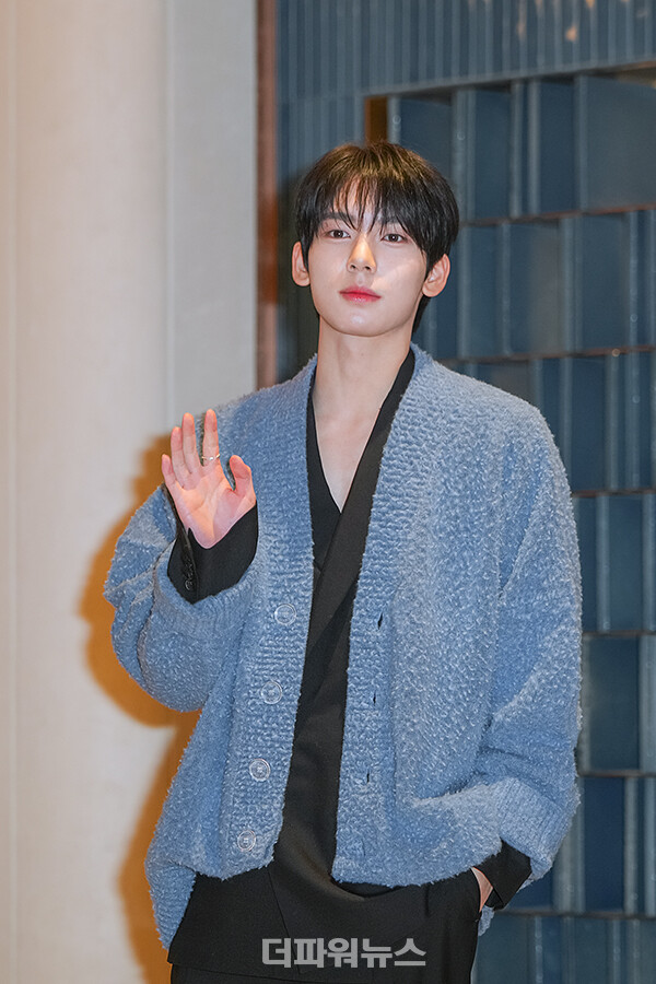 제로베이스원한유진,포토월행사