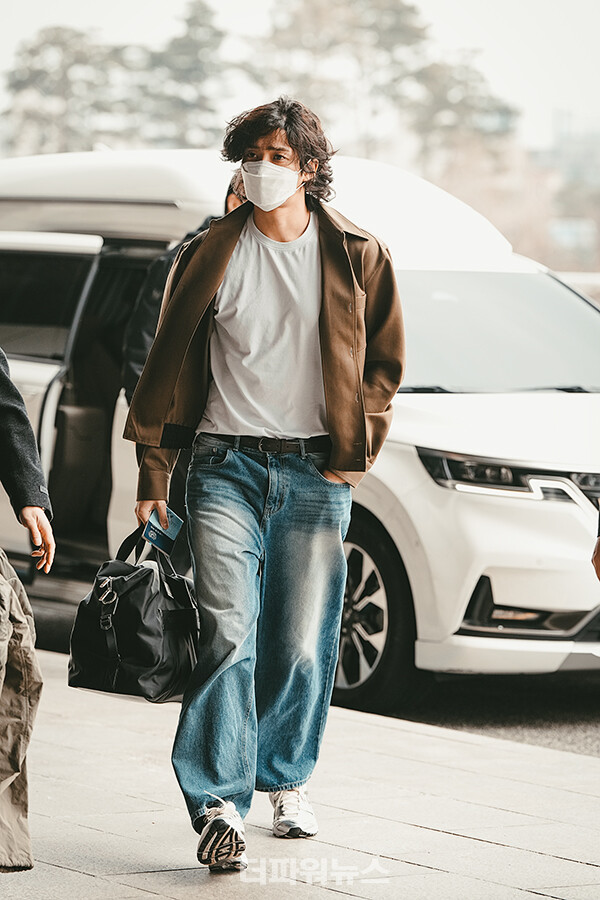 로운,인천국제공항출국