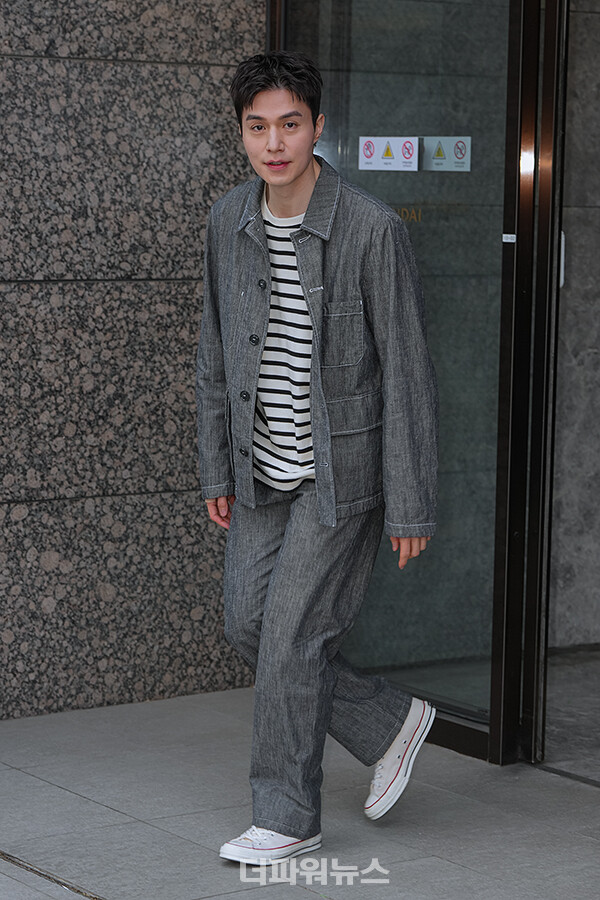 이동욱,포토월행사