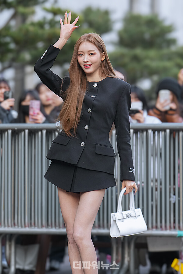 유아,뮤직뱅크출근길