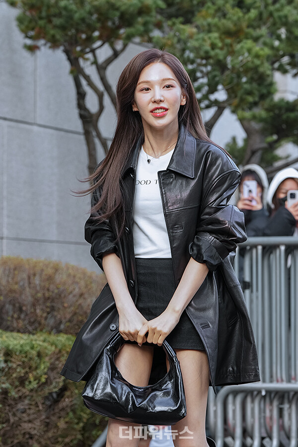 레드벨벳웬디,뮤직뱅크출근길