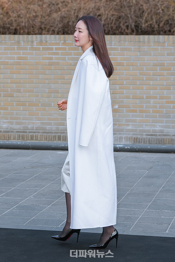 최지우,포토월행사