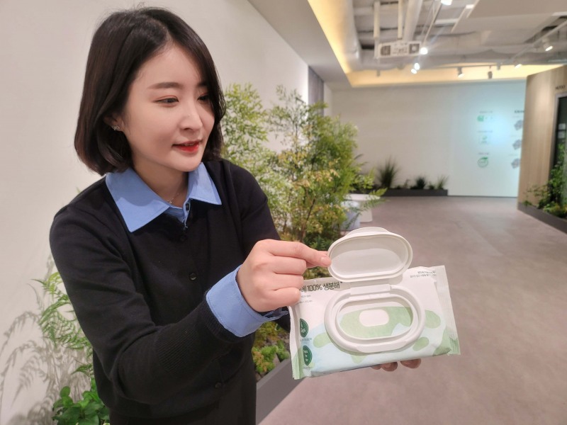 KCC, 유리장섬유 부산물 활용 재활용 원료 100% 신소재 개발