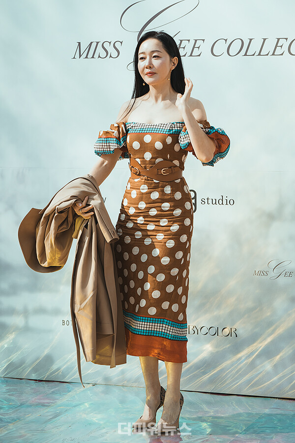 엄지원,포토월행사