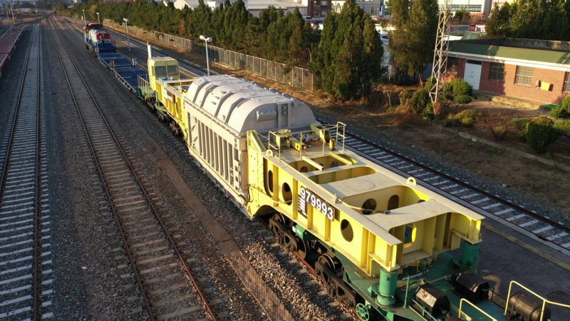 2000년 우크라이나에서 수입하여 운용 중인 구형 슈나벨카(Schnabel Car).(사진=한국교통안전공단)