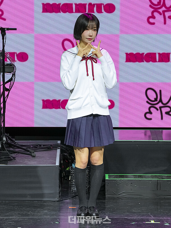 QWER마젠타,미니1집'MANITO'(마니또)쇼케이스