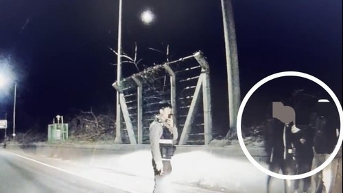 '코인 거래 빙자해 현금 1억 강취 특수강도 피의자 10명' 검거 장면.(사진=연합뉴스)