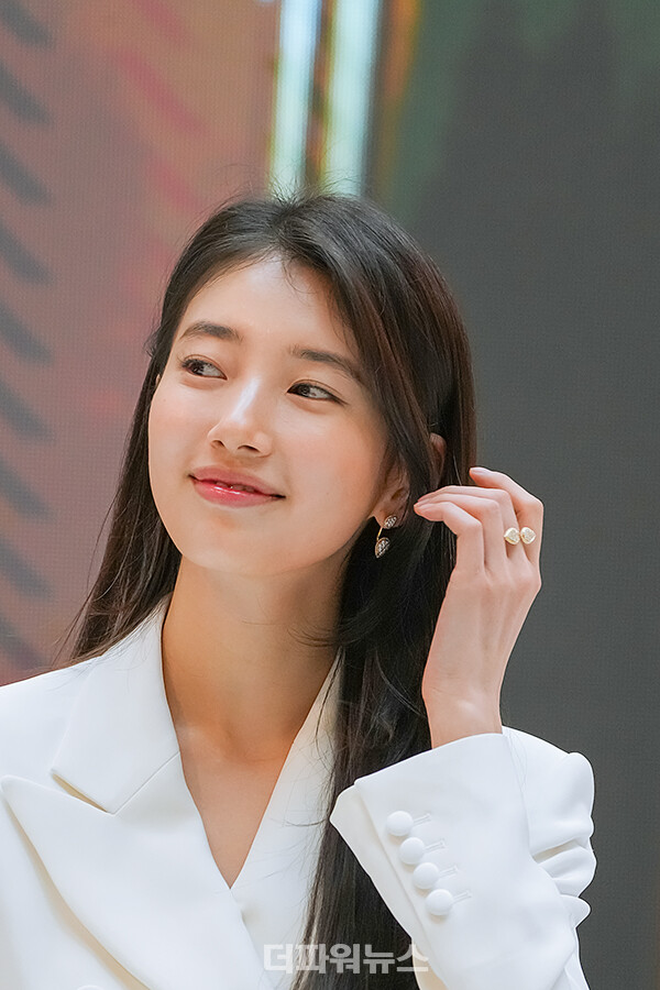 수지,포토월행사