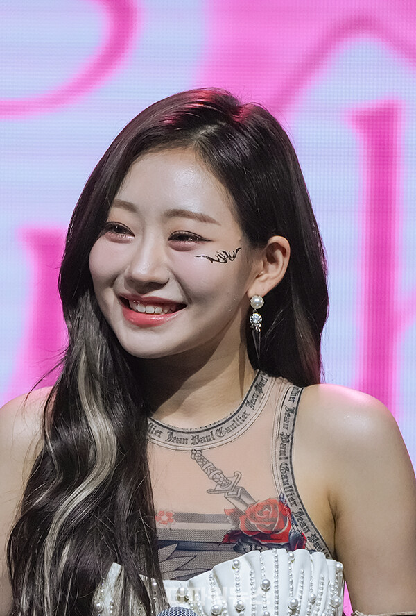 키스오브라이프쥴리,첫싱글앨범쇼케이스