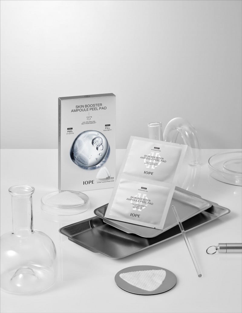 아이오페, 스킨 부스터 앰플 필 패드 선보여