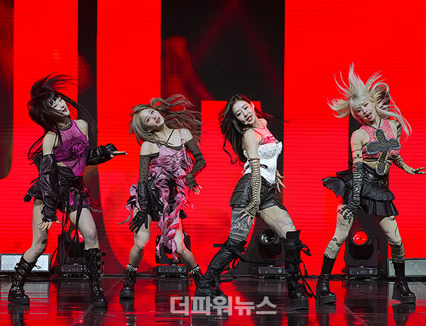 키스오브라이프,첫싱글앨범쇼케이스