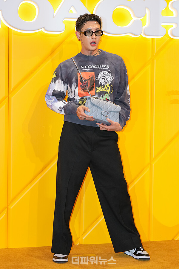 나나영롱킴,포토월행사