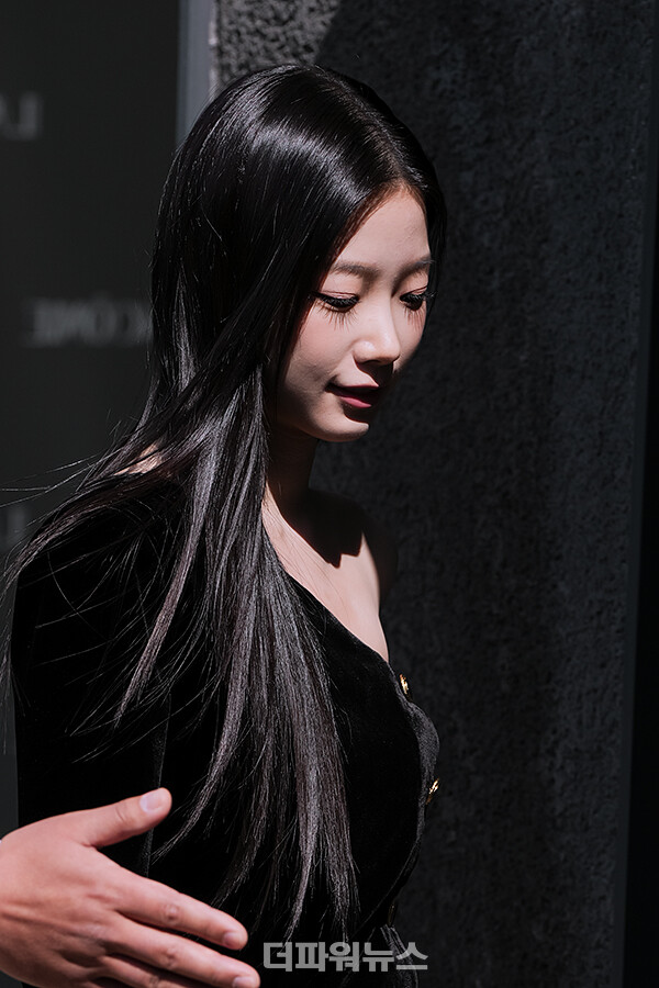 르세라핌카즈하,포토월행사