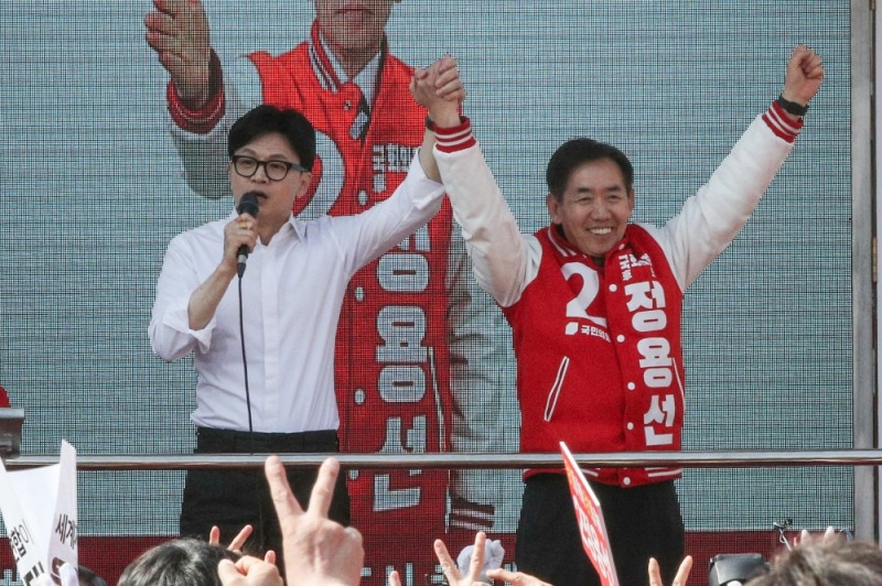 충남 당진 지원유세 나선 한동훈 비대위원장.(사진=연합뉴스)