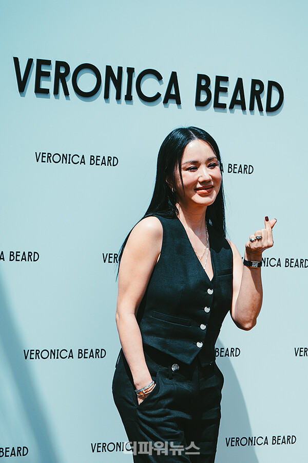 엄정화,포토월행사