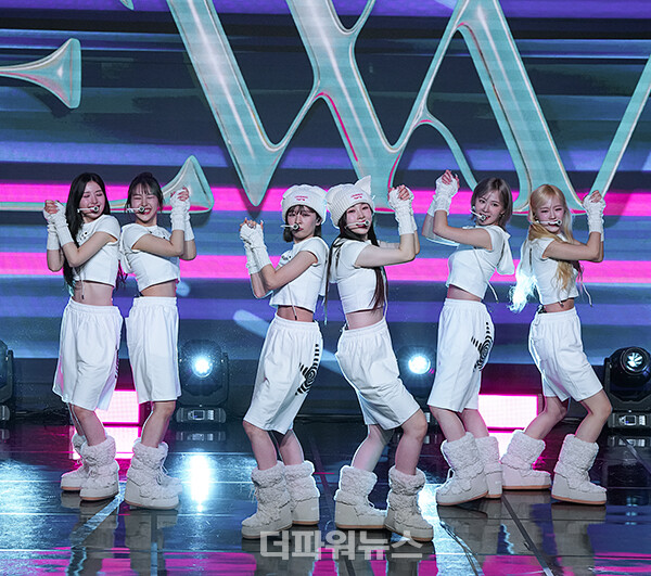 비웨이브,미니앨범쇼케이스