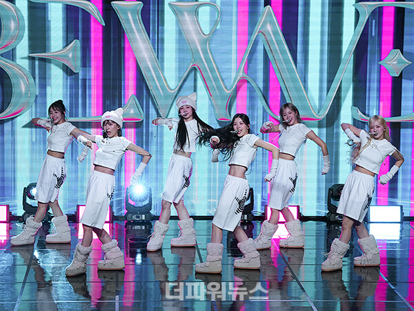 비웨이브,미니앨범쇼케이스