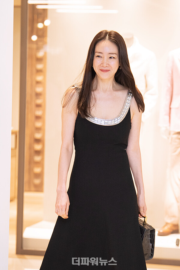 최지우,포토월행사