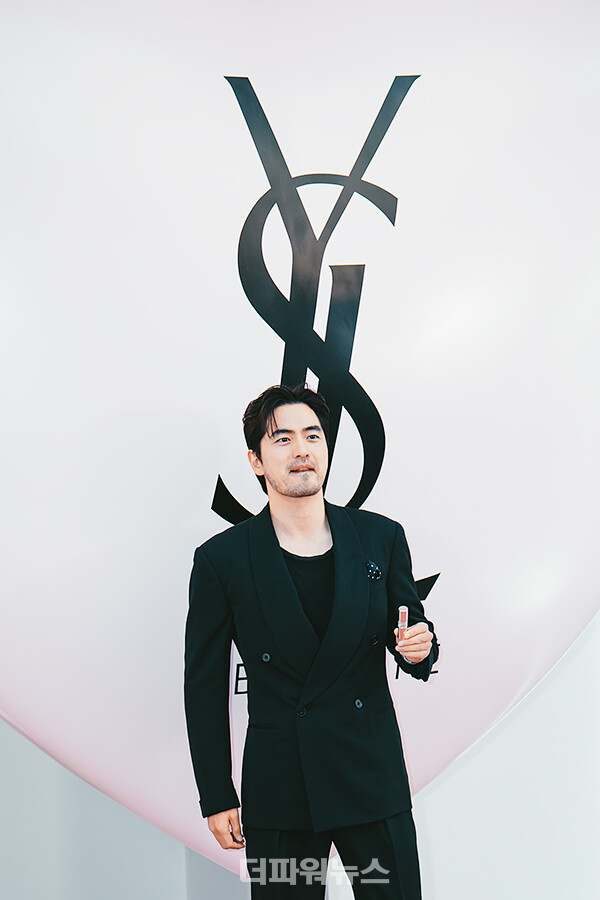 이진욱,포토월행사