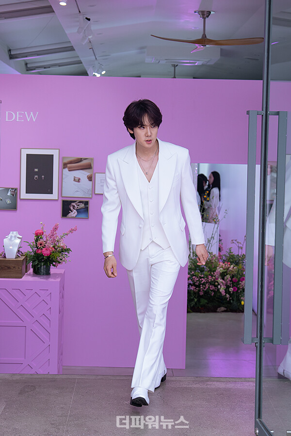 유연석,포토월행사