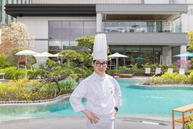 김봉곤 롯데호텔 부산 총괄 셰프.(사진=롯데호텔앤리조트)