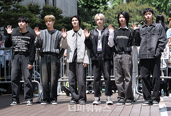 엑스디너리히어로즈,뮤직뱅크출근길