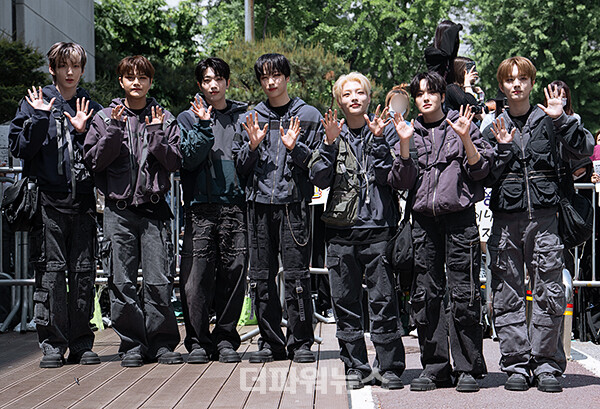 더킹덤,뮤직뱅크출근길