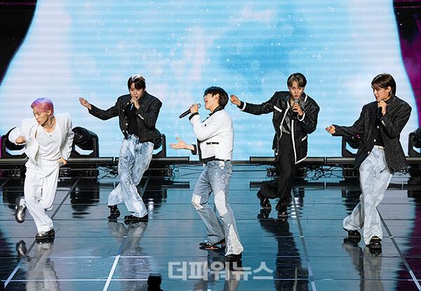 어센트,쇼케이스