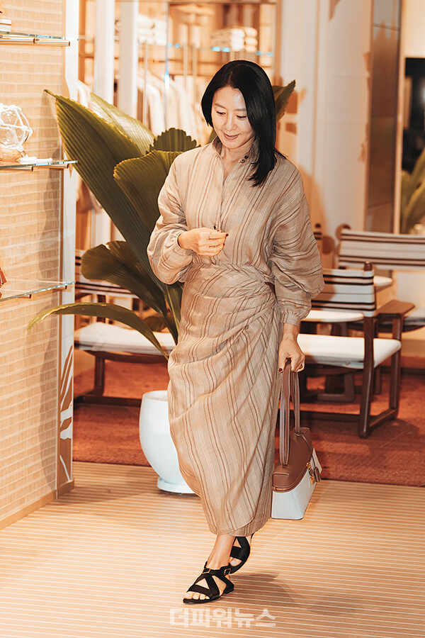 김희애,포토월행사