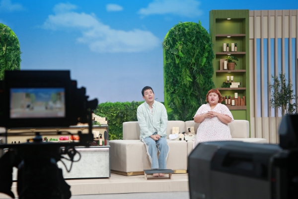 롯데홈쇼핑, 셀럽 고정 출연 상생방송 운영