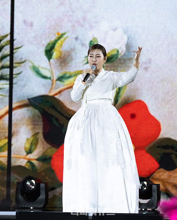 송가인,'2024코리아온스테이지'공연