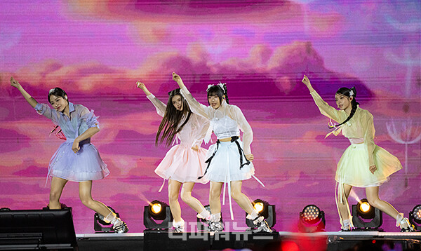 뉴진스,'2024코리아온스테이지'공연