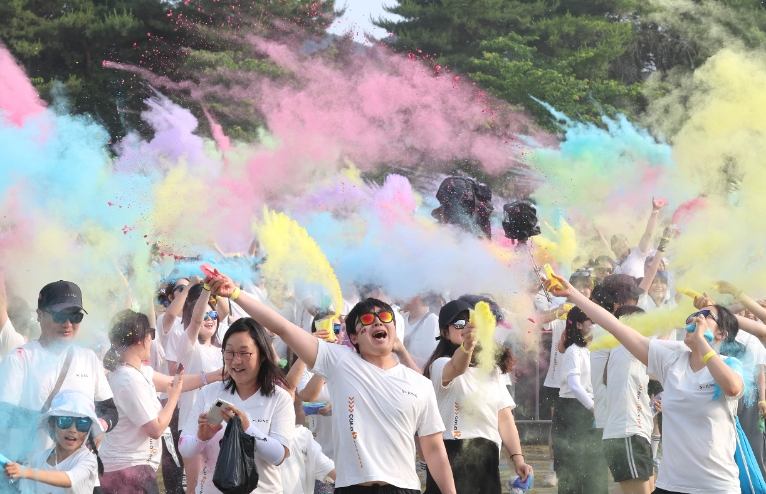 렛츠런파크 부산경남, 컬러레이스 성료
