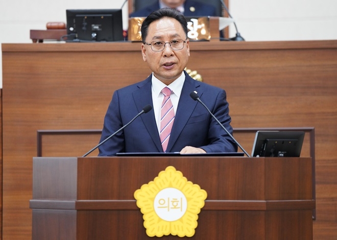 성낙욱 의원이 5분 자유발언을 하고 있다.(사진제공=부산진구의회)