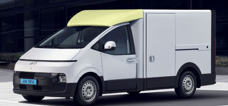 무도장 복합재 성형 기술이 적용된 ST1 루프 스포일러.(사진=현대자동차)