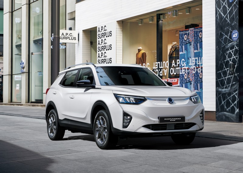 KGM, 전기 SUV ‘코란도 EV’ 출시…2900만원대 구입 가능