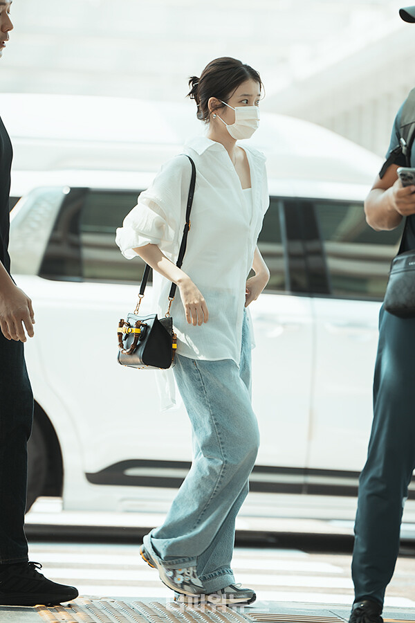 아이유,인천국제공항출국
