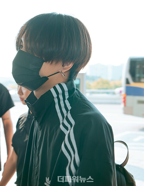 엔하이픈정원,김포국제공항출국