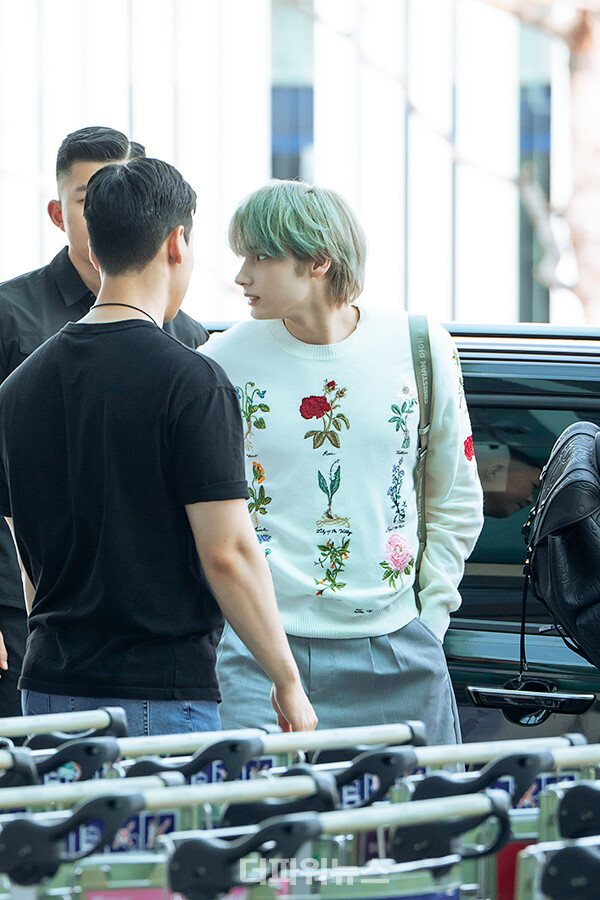 투모로우바이투게더휴닝카이,인천국제공항출국