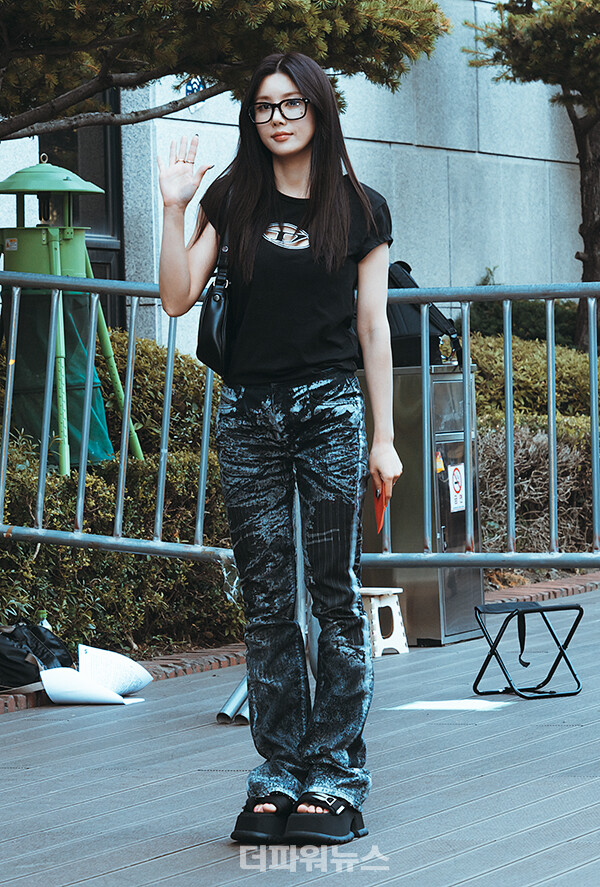 권은비,KBS뮤직뱅크출근길