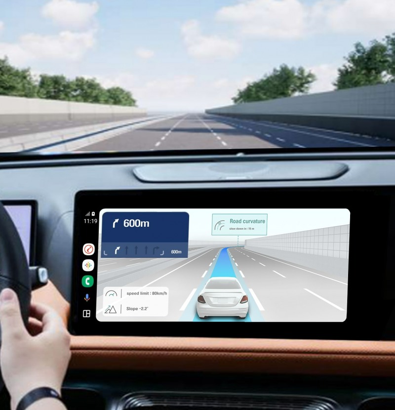 ADAS맵 적용 서비스 화면- ADAS맵 속성인 Road Curvature, Speed Limit, Slope 적용.(사진=팅크웨어)