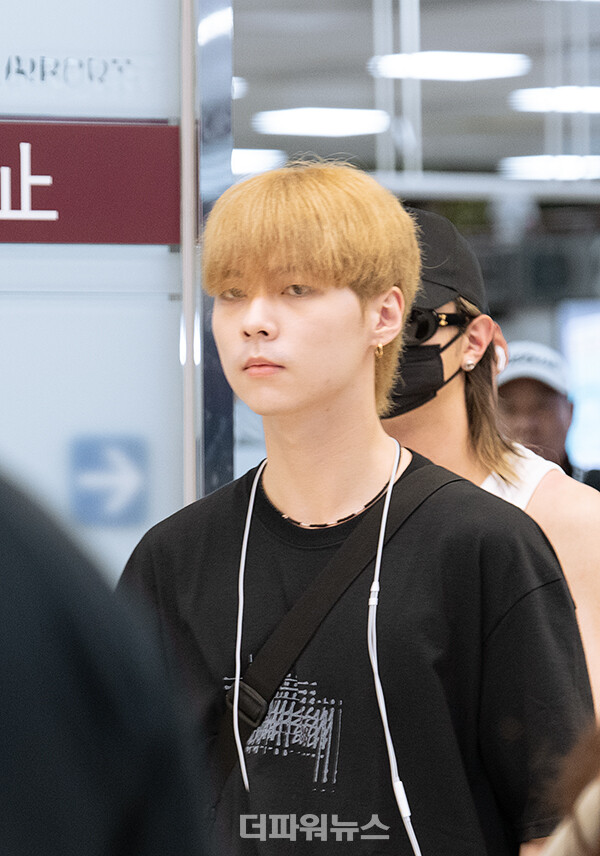 웨이커리오,김포국제공항입국