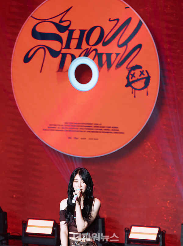 이채연,미니앨범'쇼다운'(SHOWDOWN)발매기념쇼케이스