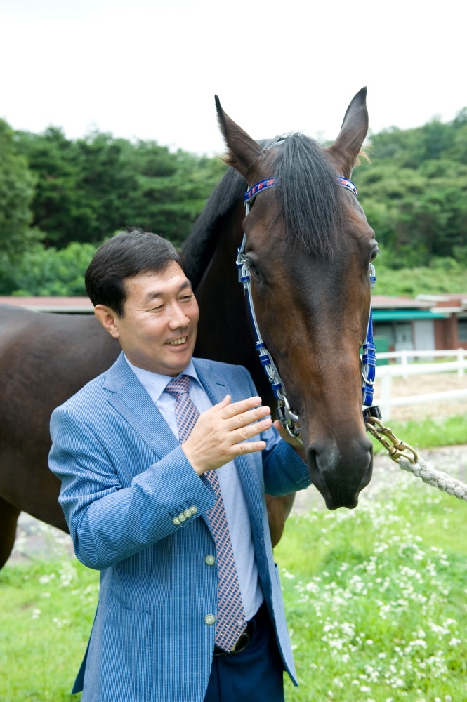부경19조 김영관 조교사. 사진=한국마사회