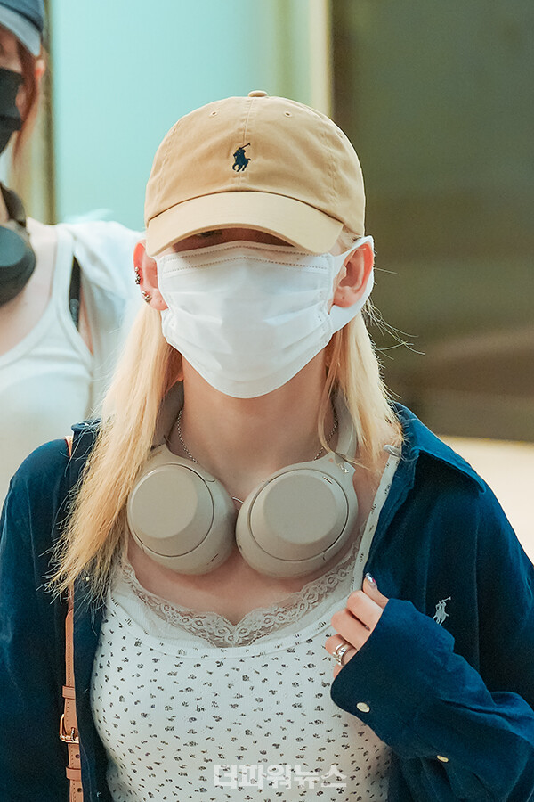 르세라핌사쿠라,김포국제공항입국