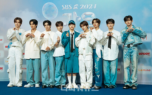 크래비티,2024SBS가요대전블루카펫